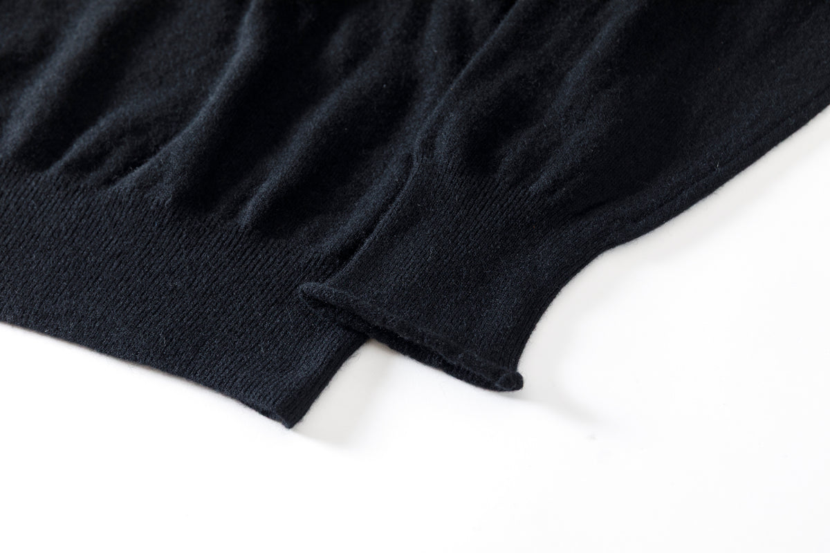 Nikki ESSENTIAL PIECE / Lightweight All-yak Crewneck - Black
