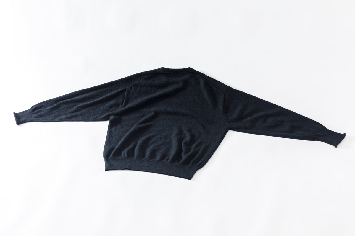 Nikki ESSENTIAL PIECE / Lightweight All-yak Crewneck - Black