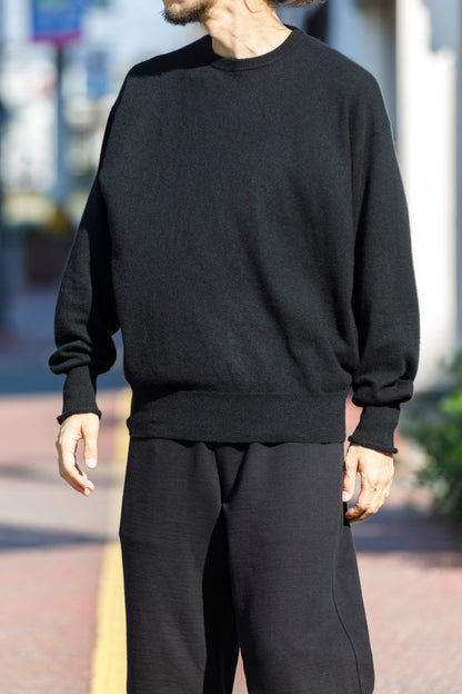 Nikki ESSENTIAL PIECE / Lightweight All-yak Crewneck - Black