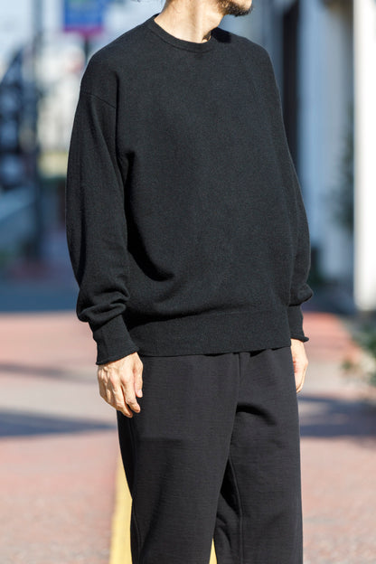 Nikki ESSENTIAL PIECE / Lightweight All-yak Crewneck - Black