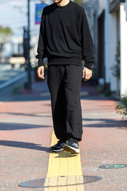 Nikki ESSENTIAL PIECE / Lightweight All-yak Crewneck - Black