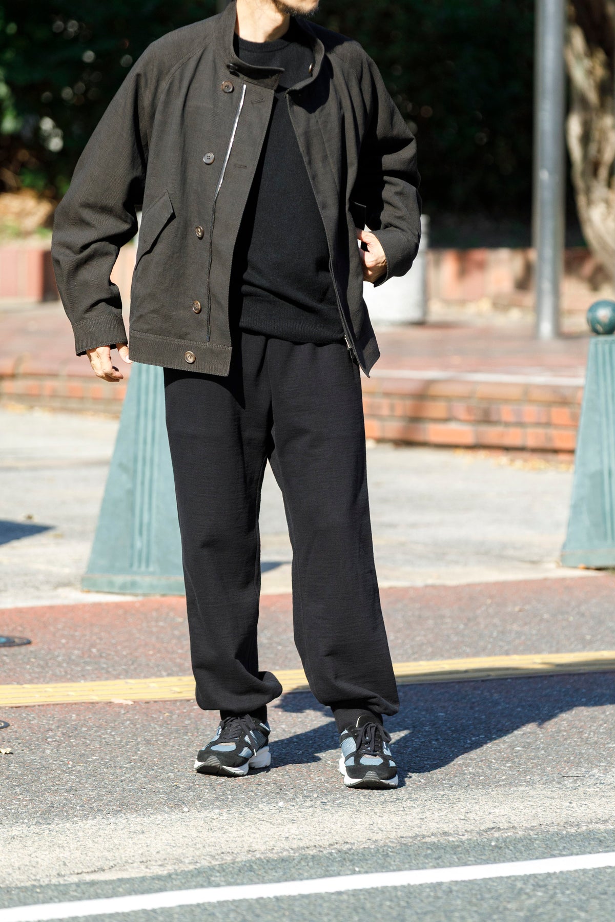 Nikki ESSENTIAL PIECE / Lightweight All-yak Crewneck - Black