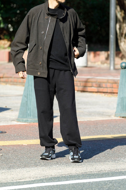 Nikki ESSENTIAL PIECE / Lightweight All-yak Crewneck - Black