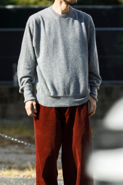 Nikki ESSENTIAL PIECE / Lightweight All-yak Crewneck - Gray