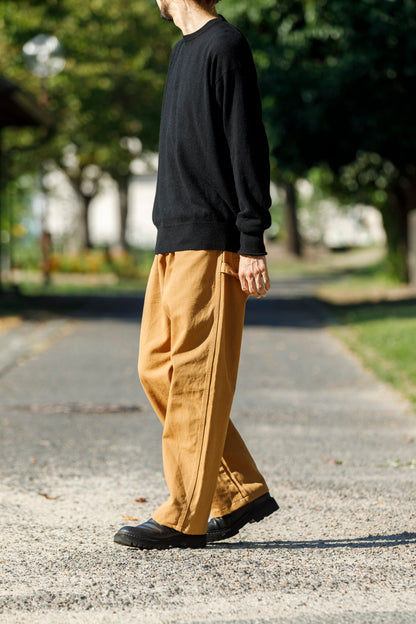 Nikki ESSENTIAL PIECE / Lightweight All-yak Crewneck - Black