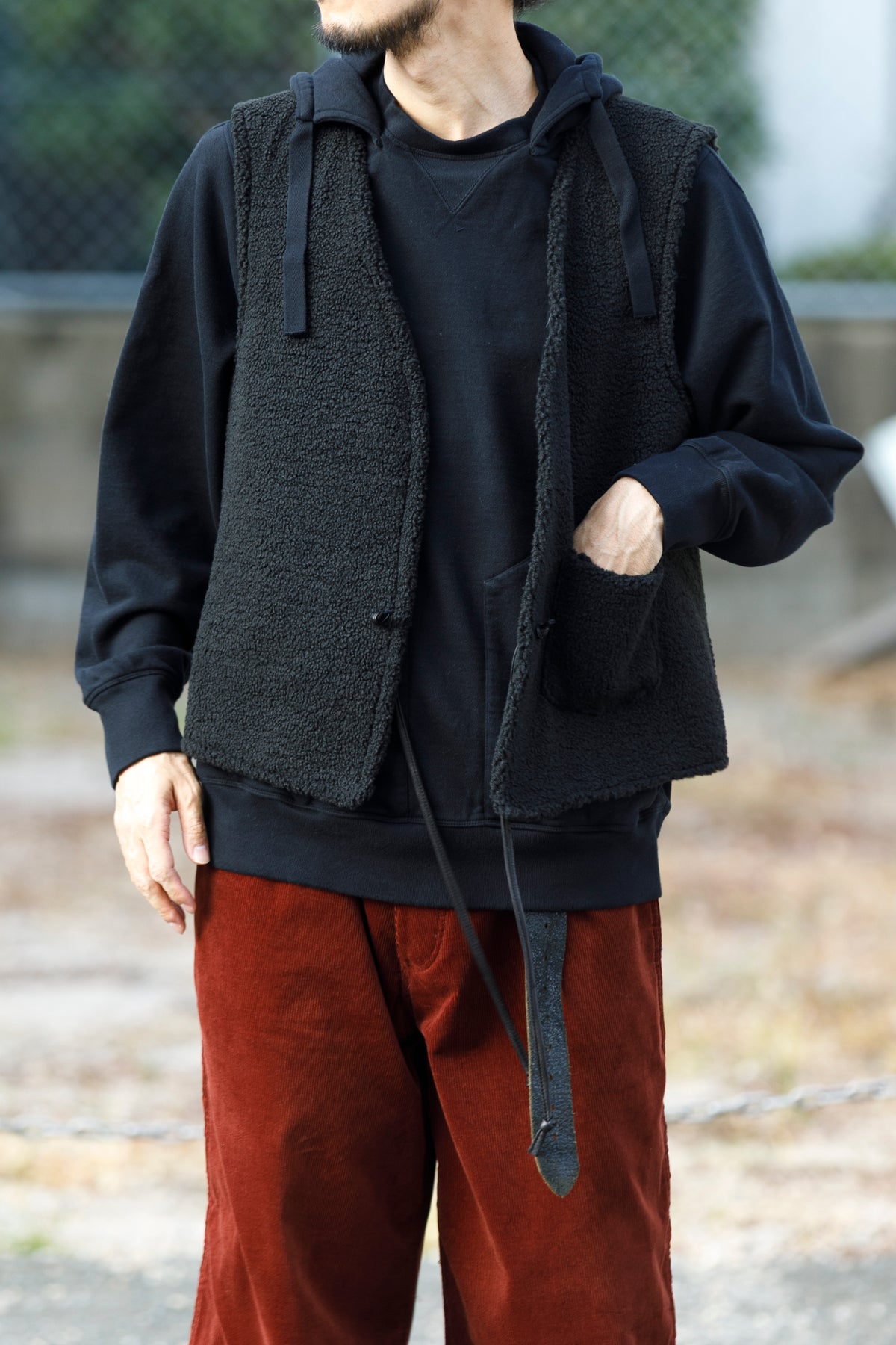 Willow Pants / P-033 COW LEATHER × FAKE MOUTON - Black