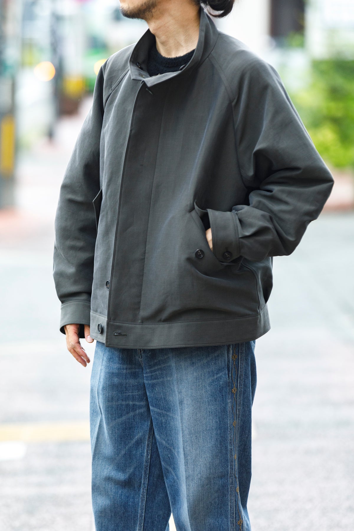 山内 / 26221 シルクコットンクロス・ジップジャケット - KHAKI