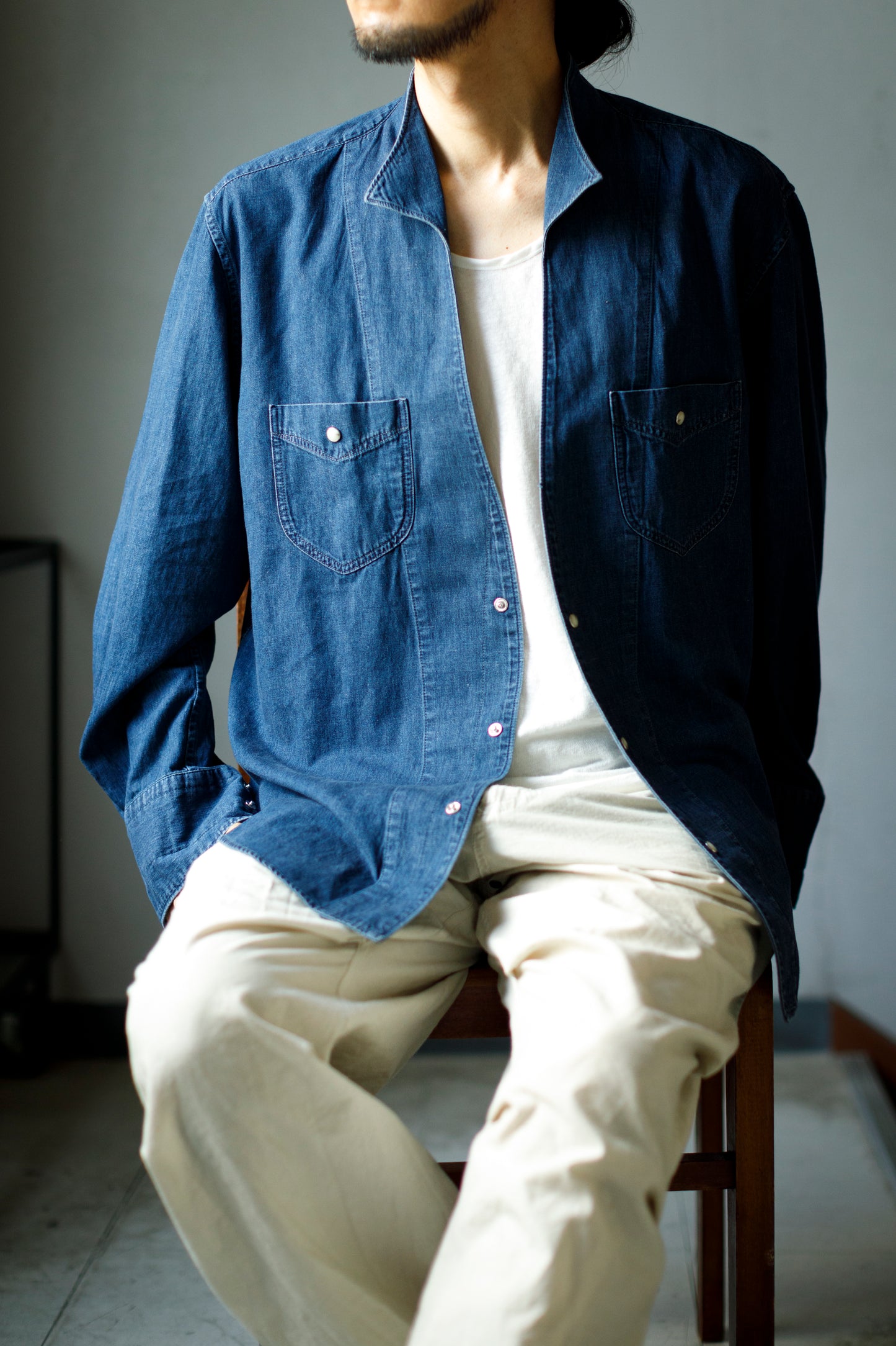 SARTO / LIGHT SELVAGE DENIM WING COLLAR SHIRT - WASHED INDIGO