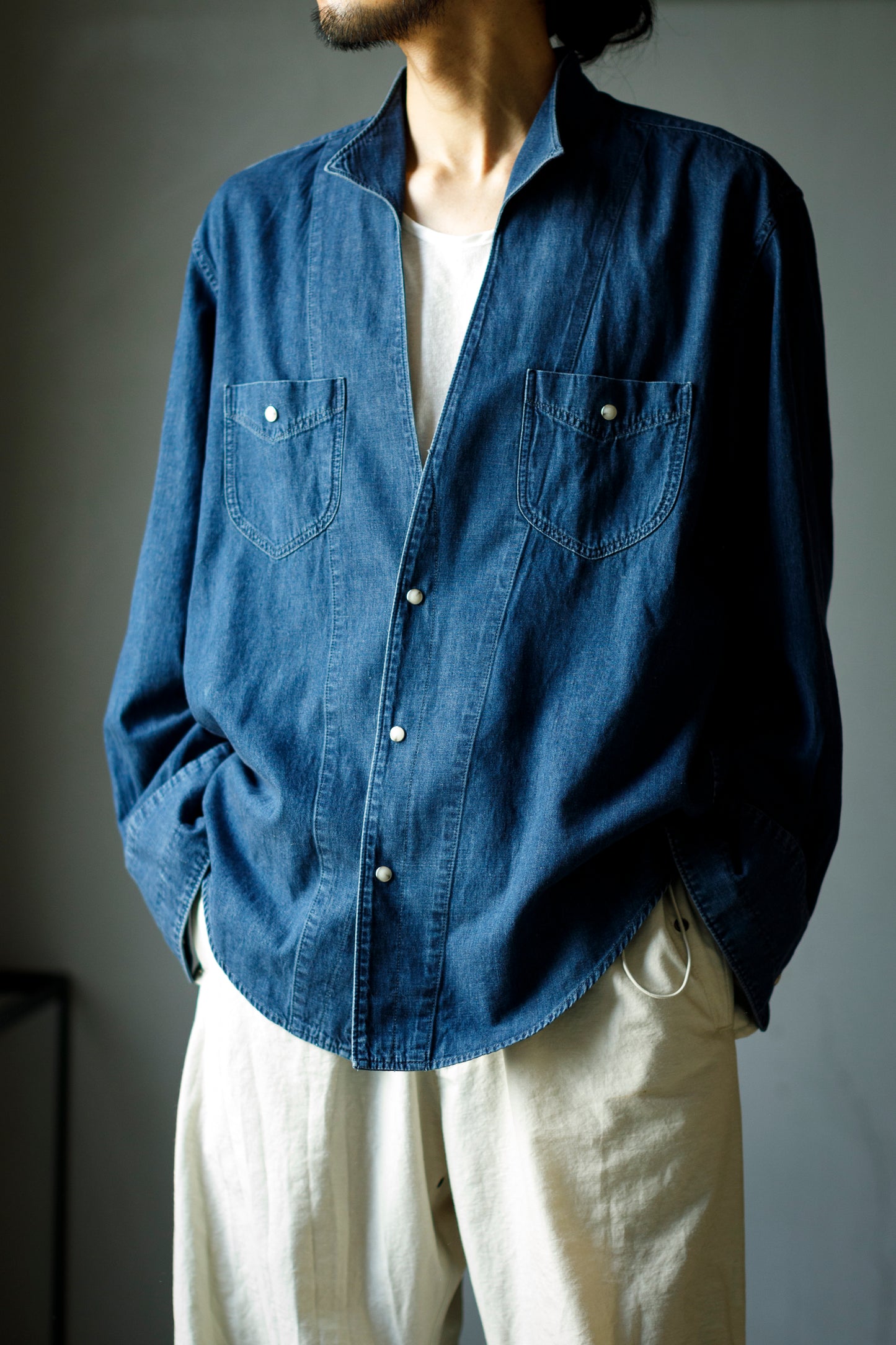SARTO / LIGHT SELVAGE DENIM WING COLLAR SHIRT - WASHED INDIGO