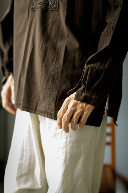 SARTO / COTTON CHANMBRAY EMBROIGERY SHIRT - DARK BROWN