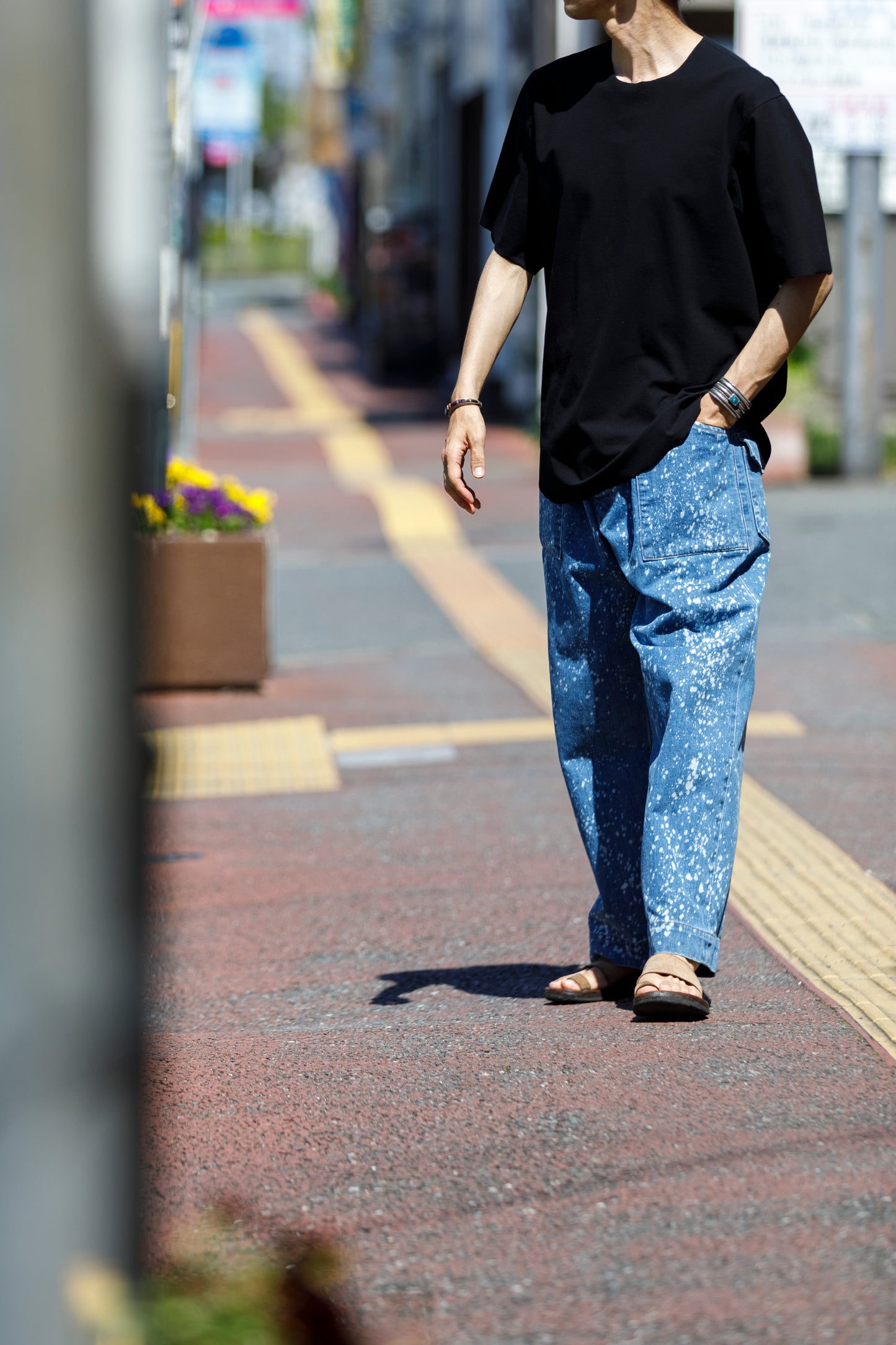 山内 yc55-261 / 強撚フリーカットポンチ・ショートスリーブTシャツ - Black
