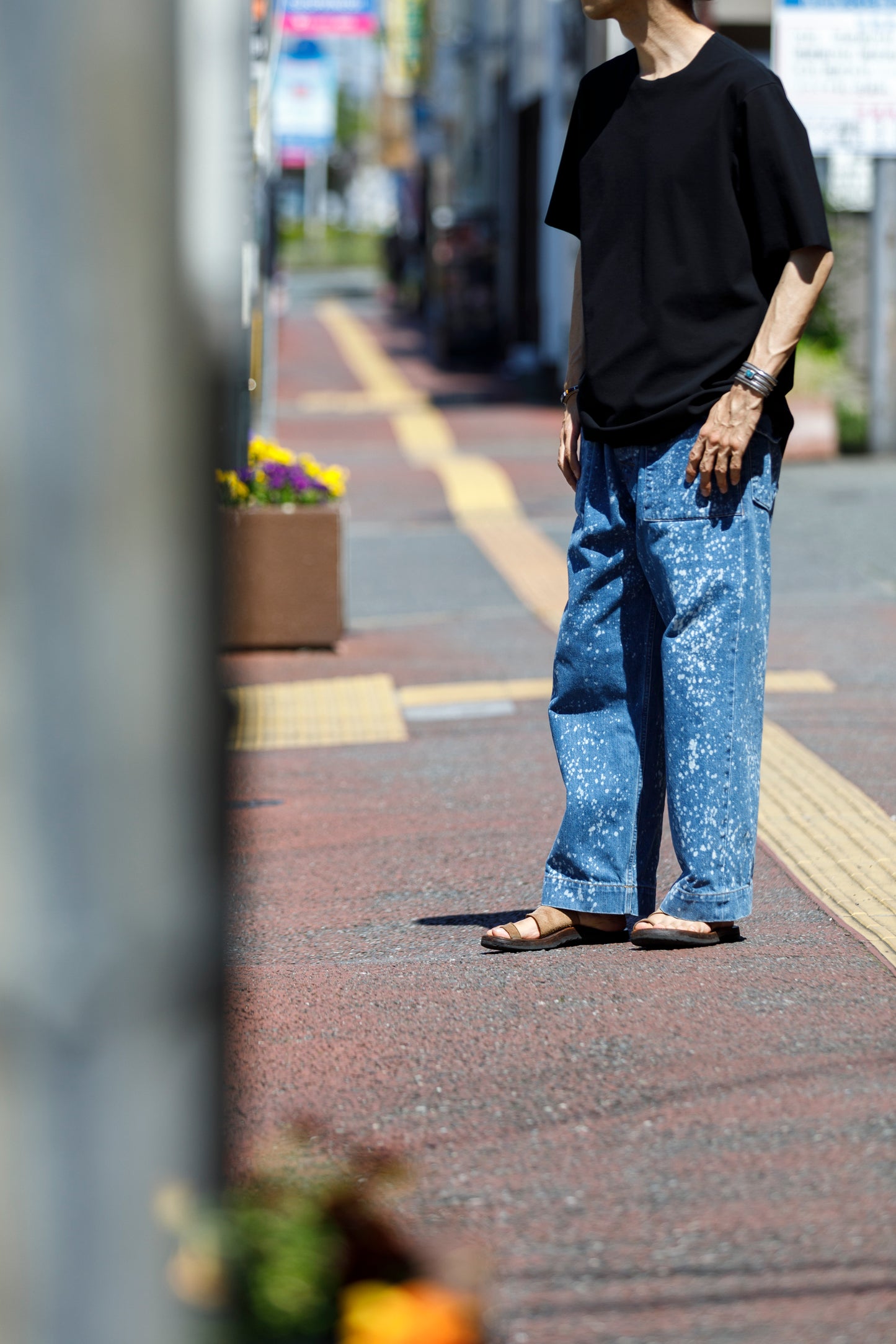 山内 yc55-261 / 強撚フリーカットポンチ・ショートスリーブTシャツ - Black