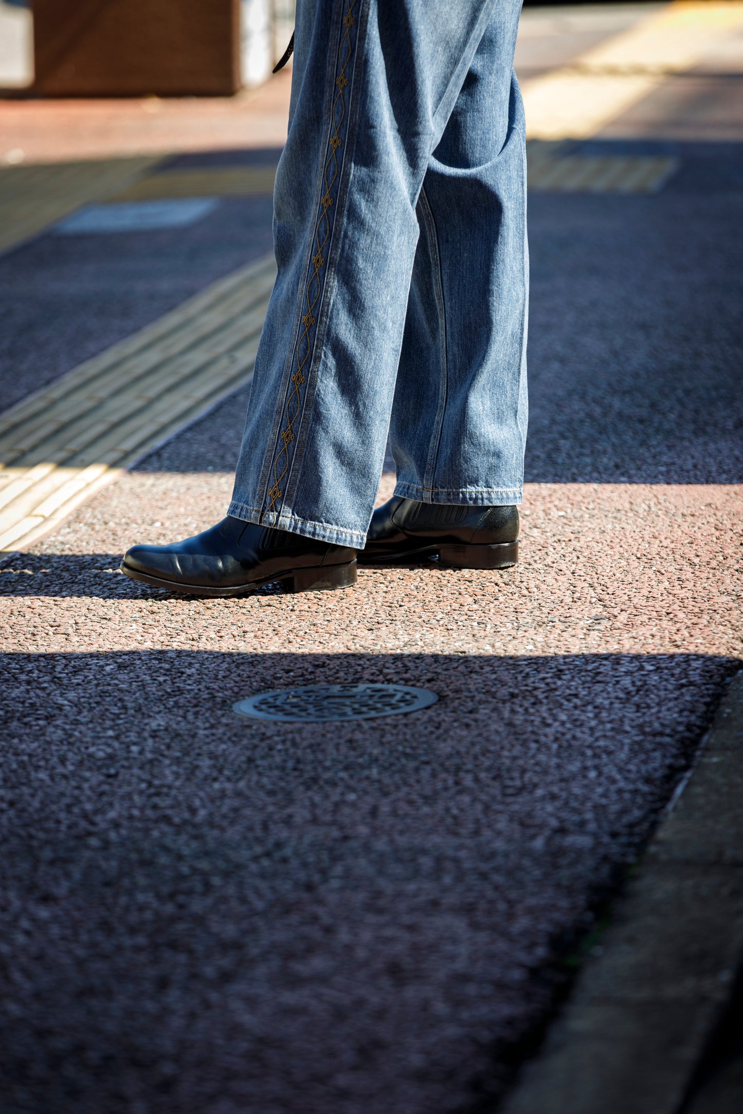 SARTO / 252-20003 EMBROIDERY DENIM PANTS - WASHED INDIGO