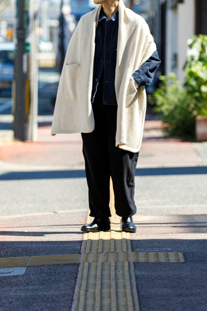Nikki ESSENTIAL PIECE  / Felting Wool Over Stole - White×Beige