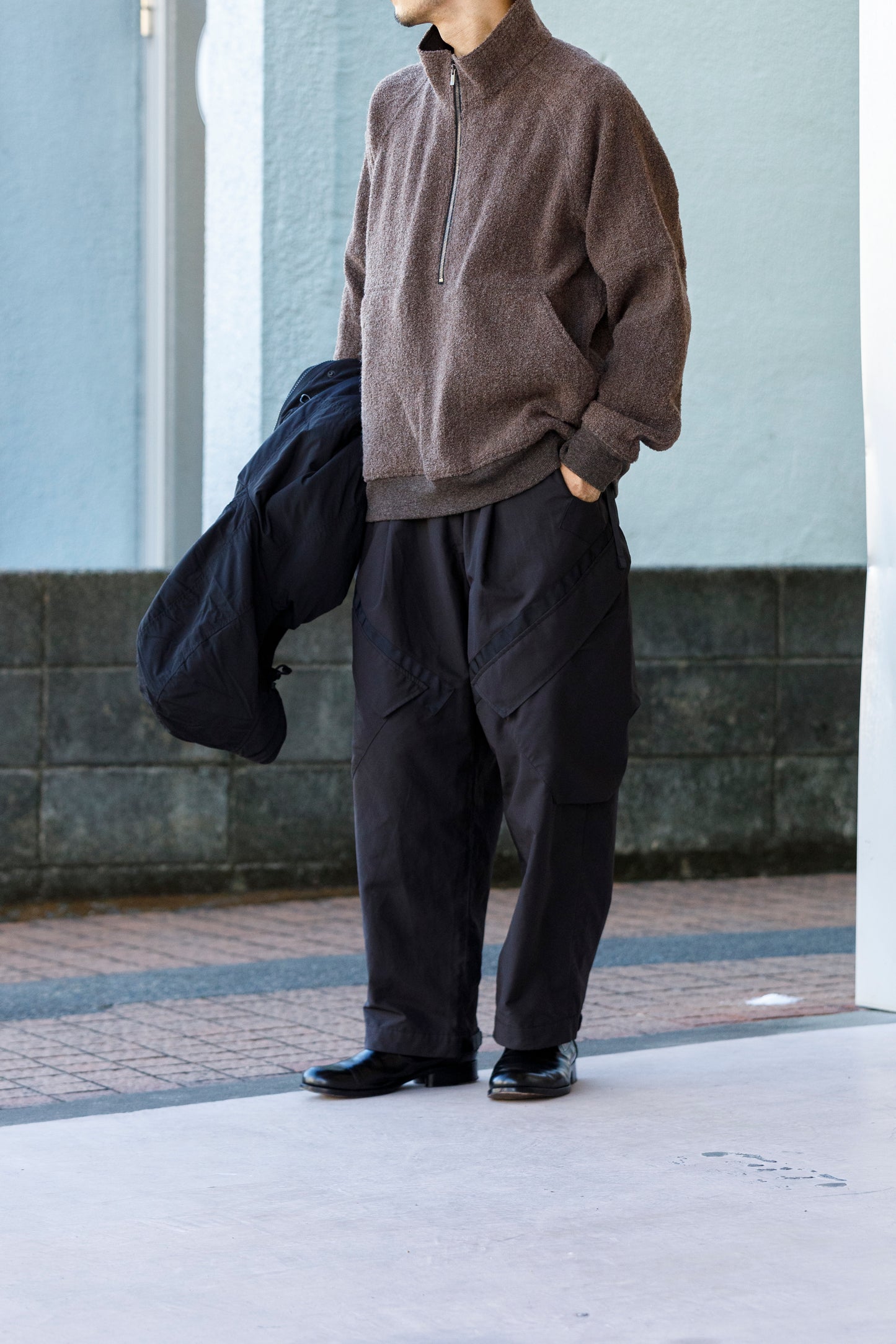 山内 25236 / アルパカボア・ジッププルオーバー - charcoal gray